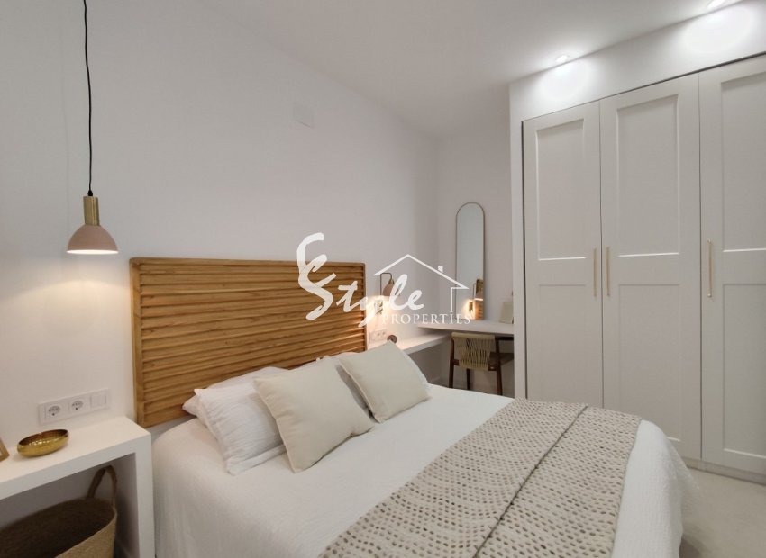 Resale - Apartamento - Torrevieja - La Siesta