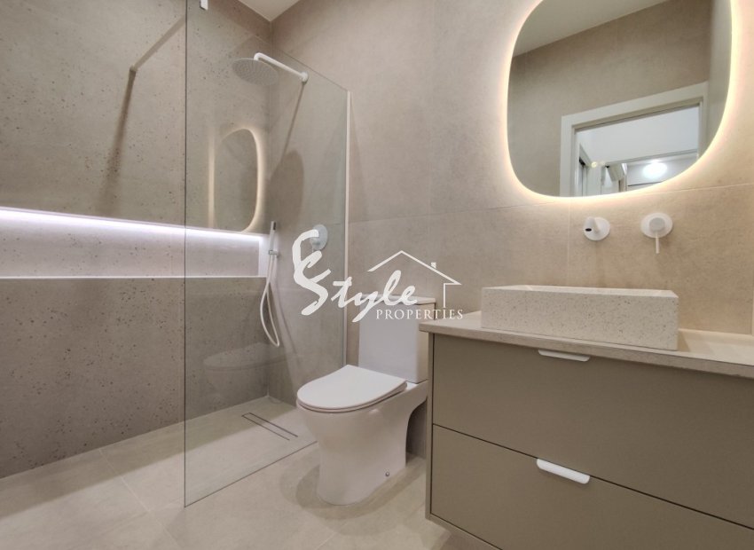 Resale - Apartamento - Torrevieja - La Siesta