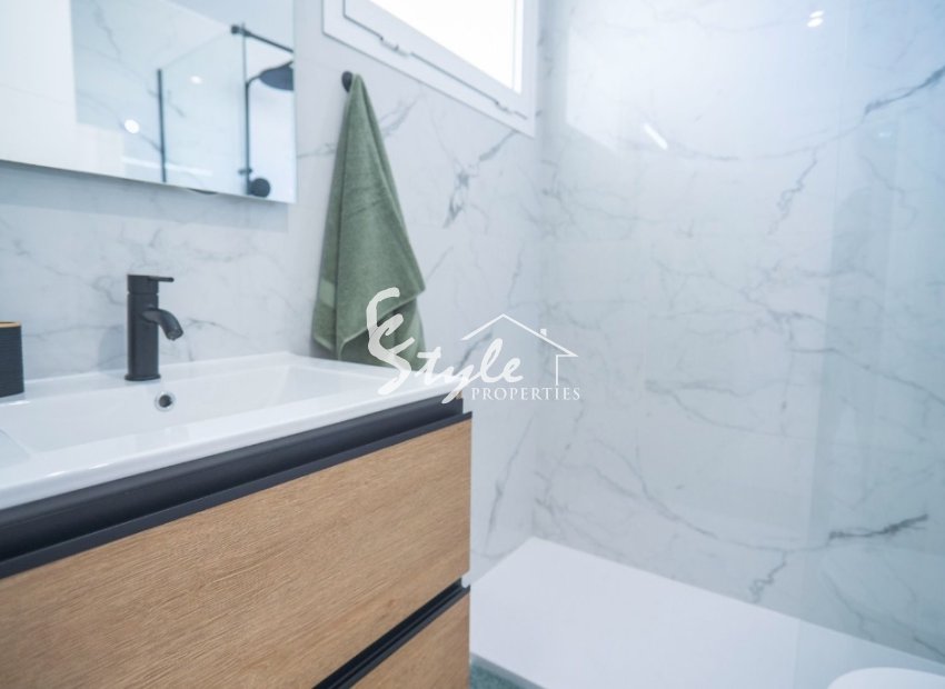 Resale - Apartamento - Torrevieja - La Veleta