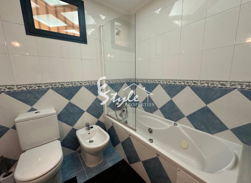 Resale - Apartamento - Torrevieja - La Veleta