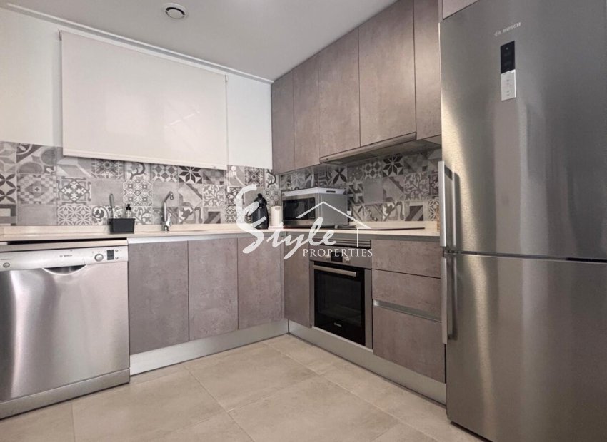 Resale - Apartamento - Torrevieja - La Veleta