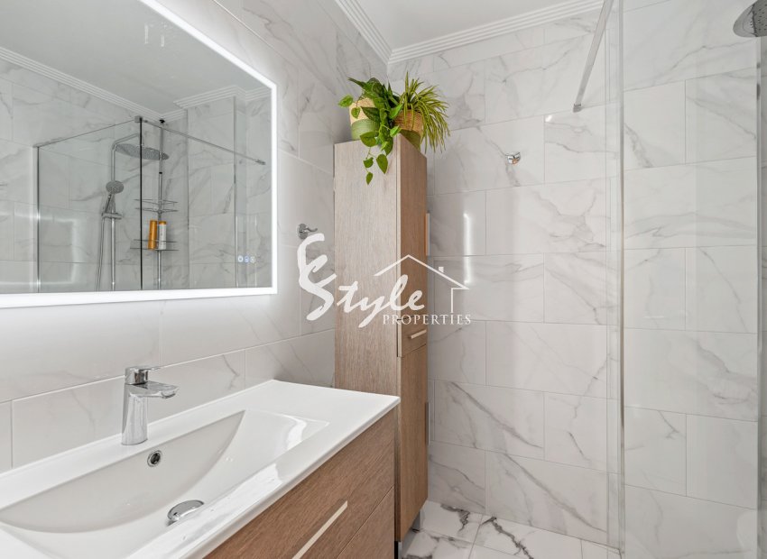 Resale - Apartamento - Torrevieja - La Veleta