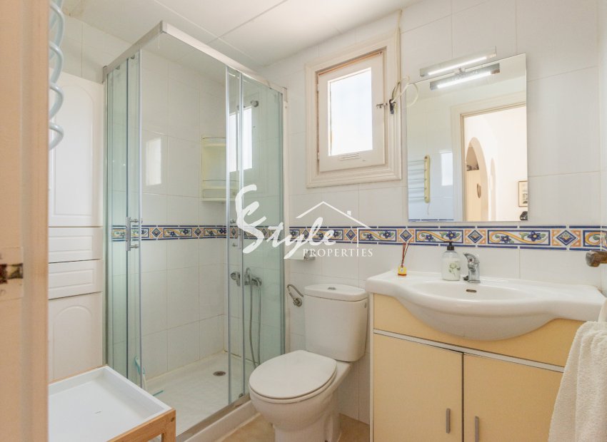 Resale - Apartamento - Torrevieja - Lago Jardin