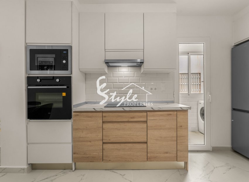 Resale - Apartamento - Torrevieja - Playa de el cura