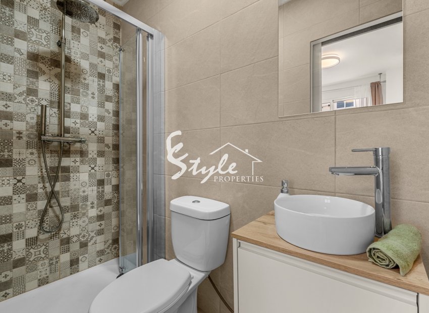 Resale - Apartamento - Torrevieja - Playa de el cura