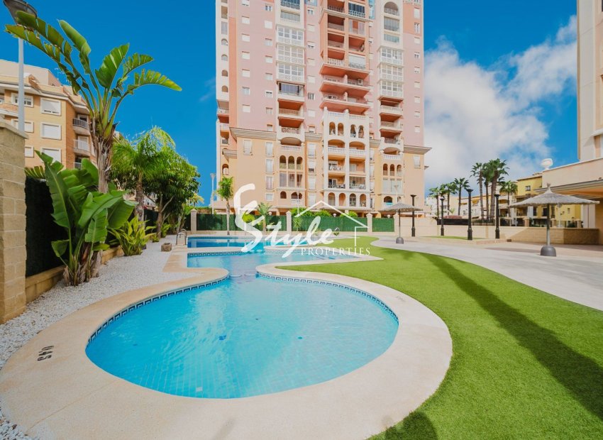 Resale - Apartamento - Torrevieja - Playa de los Locos