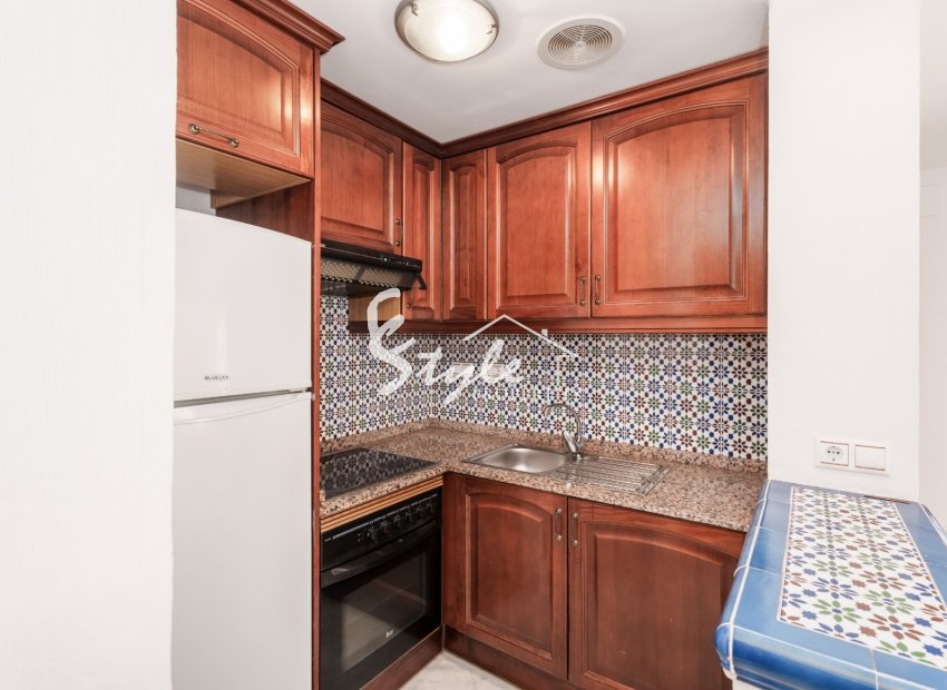 Resale - Apartamento - Torrevieja - Playa de los Locos