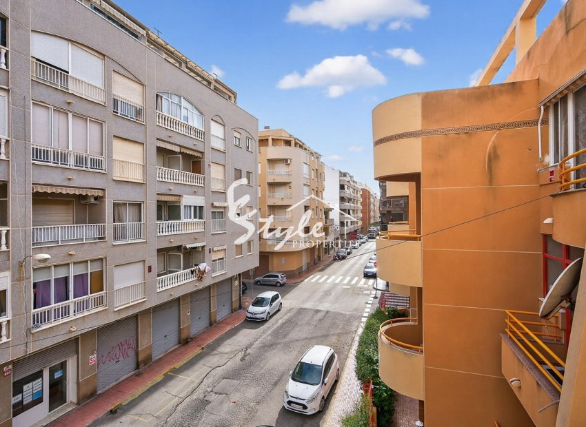 Resale - Apartamento - Torrevieja - Playa de los Locos