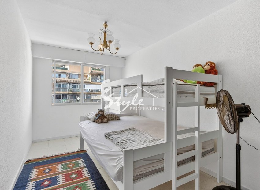 Resale - Apartamento - Torrevieja - Playa de los Locos