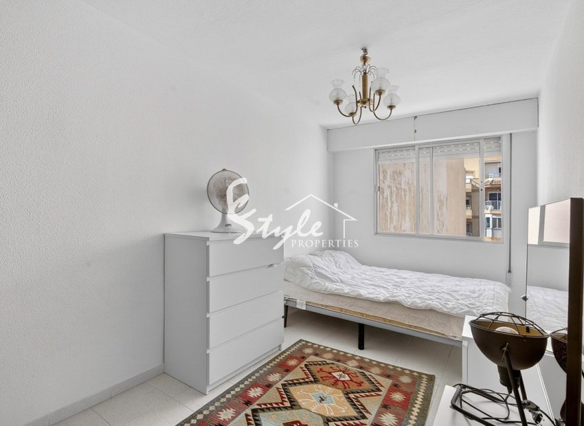 Resale - Apartamento - Torrevieja - Playa de los Locos