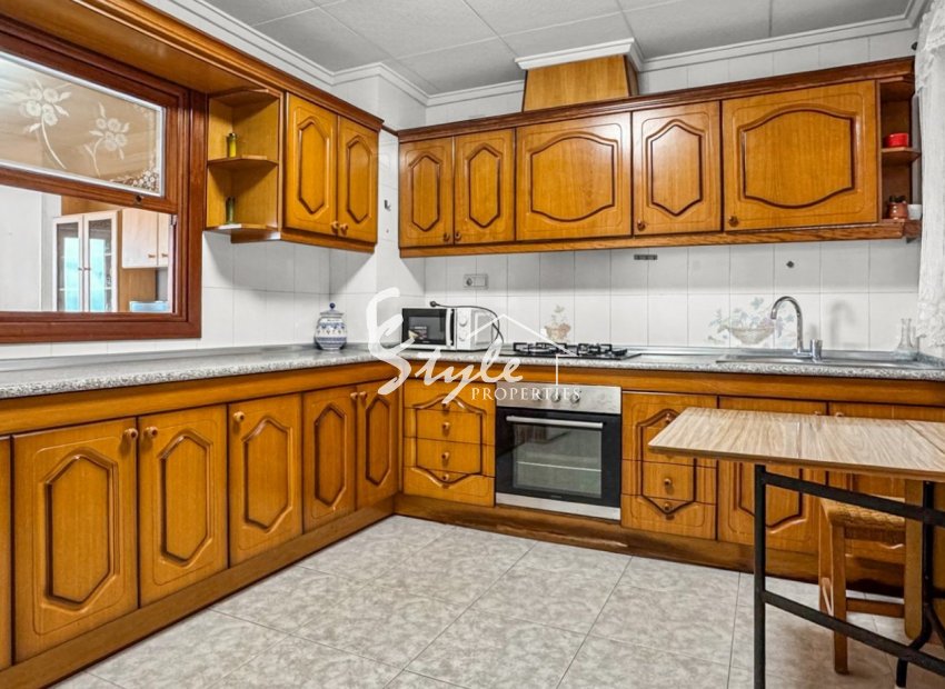 Resale - Apartamento - Torrevieja - Playa de los Locos