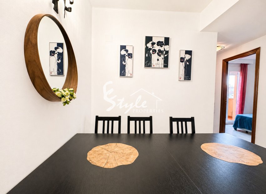 Resale - Apartamento - Torrevieja - Playa de los locos