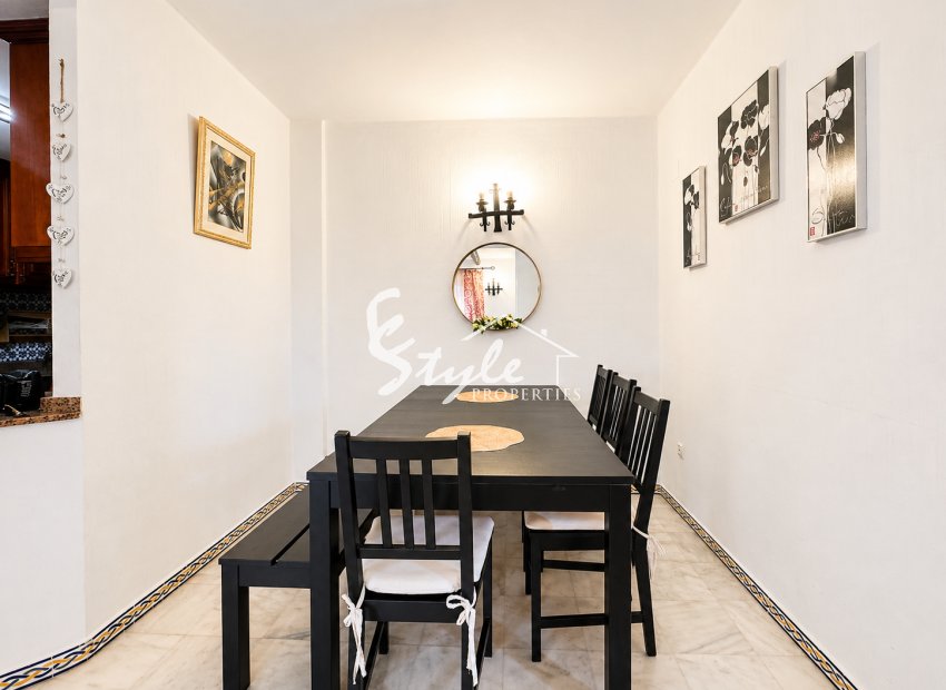 Resale - Apartamento - Torrevieja - Playa de los locos