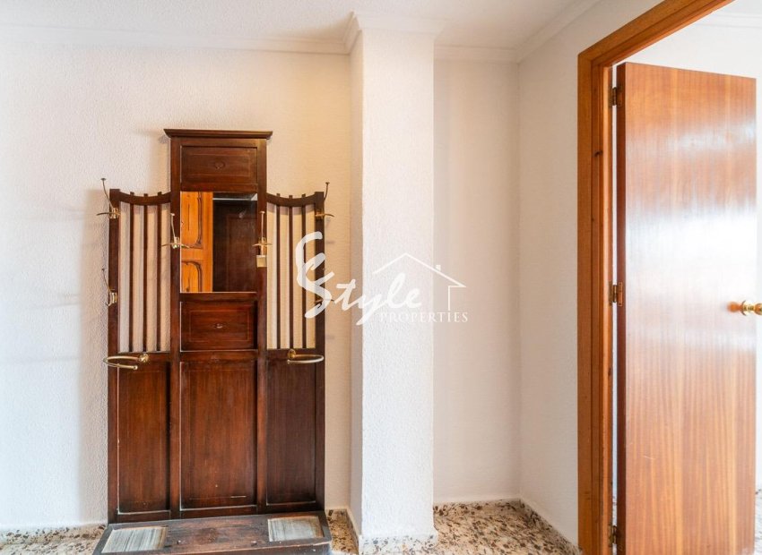 Resale - Apartamento - Torrevieja - Playa de los Naufragos