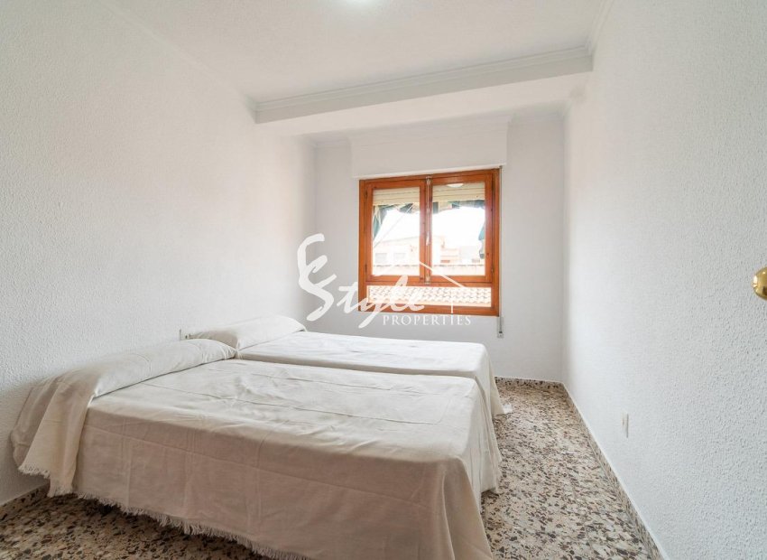 Resale - Apartamento - Torrevieja - Playa de los Naufragos