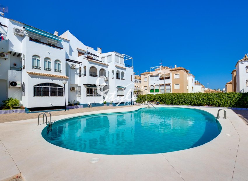 Resale - Apartamento - Torrevieja - Playa De Los Náufragos