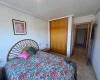 Resale - Apartamento - Torrevieja - Playa del Acequión