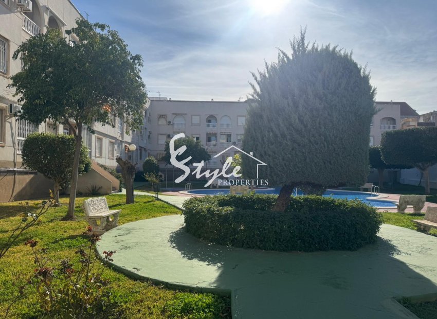 Resale - Apartamento - Torrevieja - Playa del Acequión