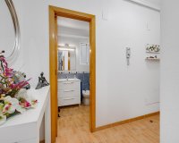 Resale - Apartamento - Torrevieja - Playa del Acequión