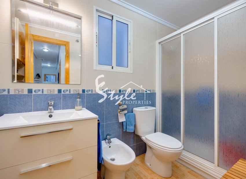 Resale - Apartamento - Torrevieja - Playa del Acequión