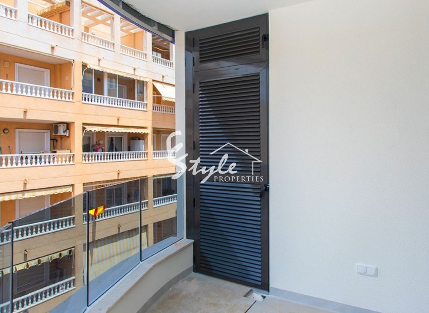 Resale - Apartamento - Torrevieja - Playa del Cura