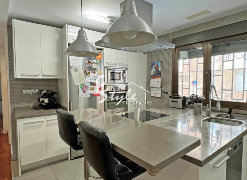 Resale - Apartamento - Torrevieja - Playa del Cura