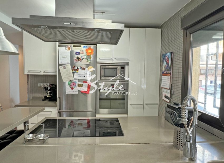 Resale - Apartamento - Torrevieja - Playa del Cura