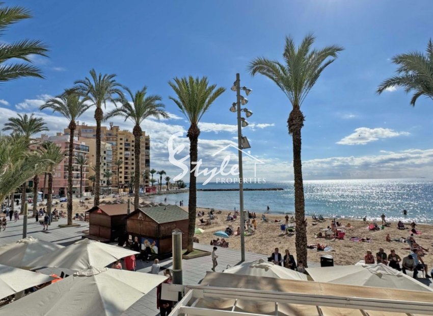 Resale - Apartamento - Torrevieja - Playa del Cura
