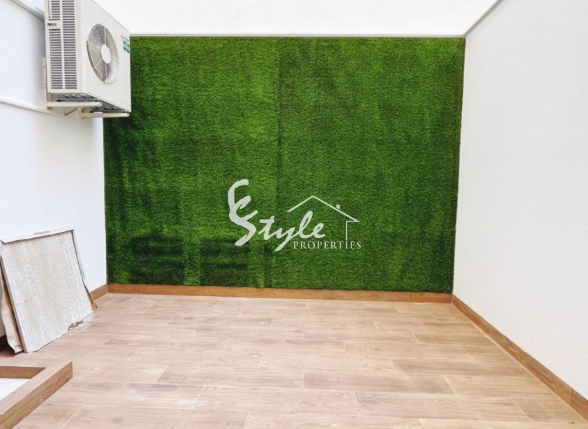 Resale - Apartamento - Torrevieja - Playa del Cura