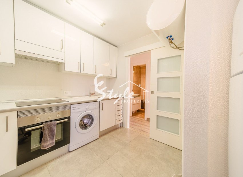 Resale - Apartamento - Torrevieja - Playa del Cura