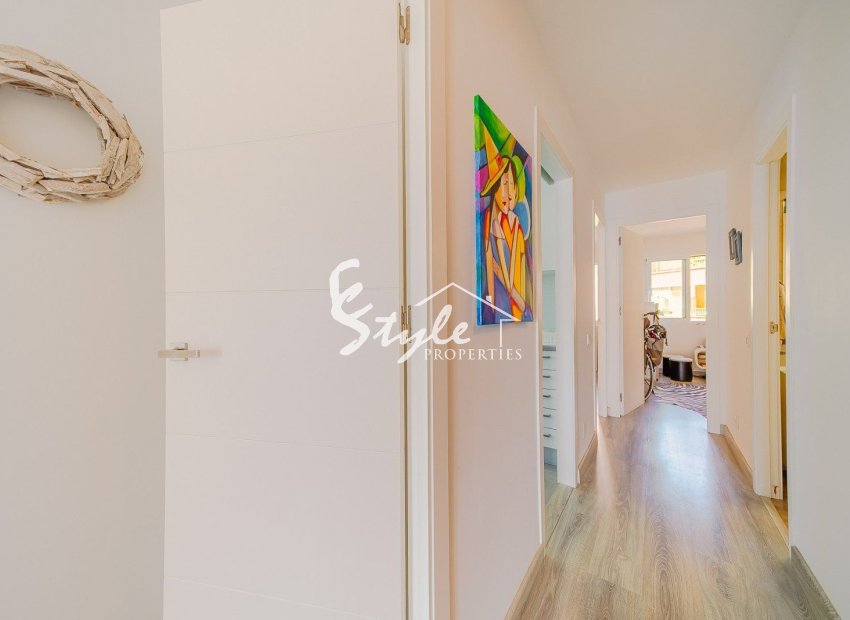 Resale - Apartamento - Torrevieja - Playa del Cura