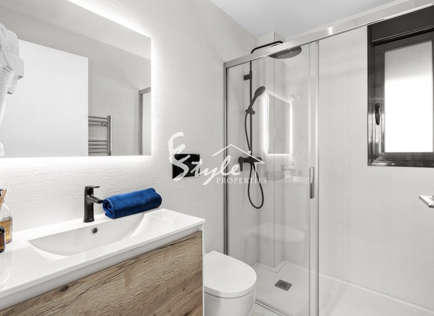 Resale - Apartamento - Torrevieja - Playa del Cura