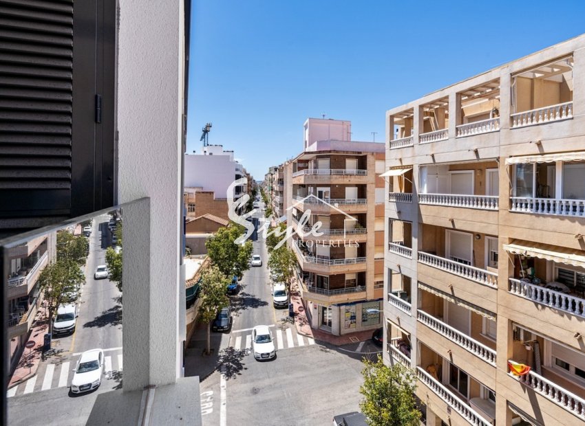 Resale - Apartamento - Torrevieja - Playa del Cura