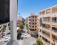 Resale - Apartamento - Torrevieja - Playa del Cura