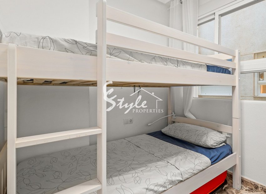 Resale - Apartamento - Torrevieja - Playa del Cura