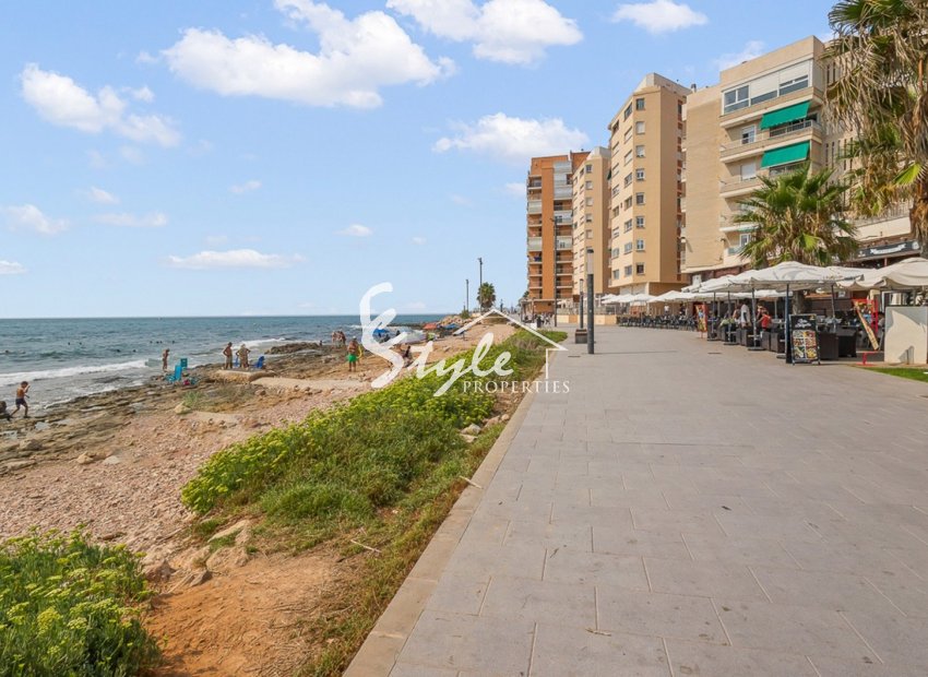 Resale - Apartamento - Torrevieja - Playa del Cura