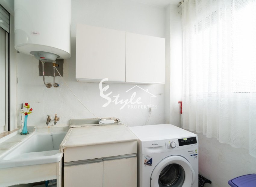 Resale - Apartamento - Torrevieja - Playa del Cura