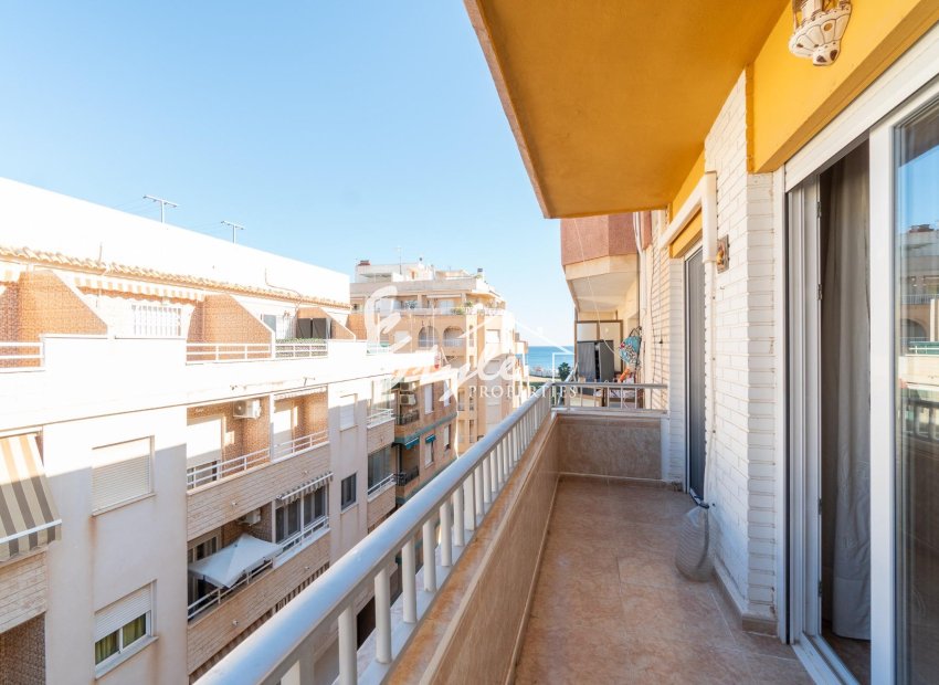 Resale - Apartamento - Torrevieja - Playa del Cura