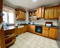 Resale - Apartamento - Torrevieja - Playa del Cura