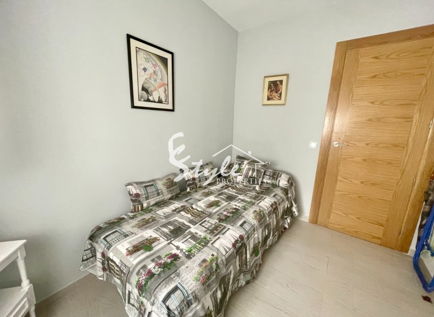 Resale - Apartamento - Torrevieja - Playa del Cura