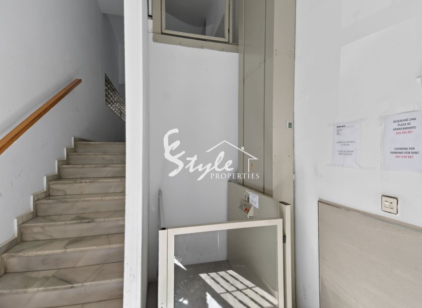 Resale - Apartamento - Torrevieja - Playa del Cura