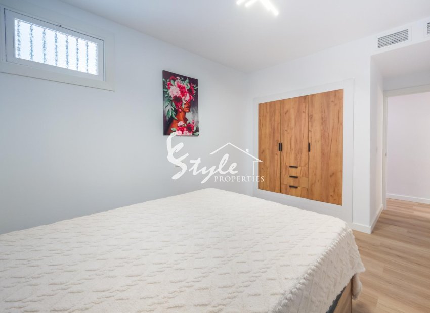 Resale - Apartamento - Torrevieja - Playa del Cura