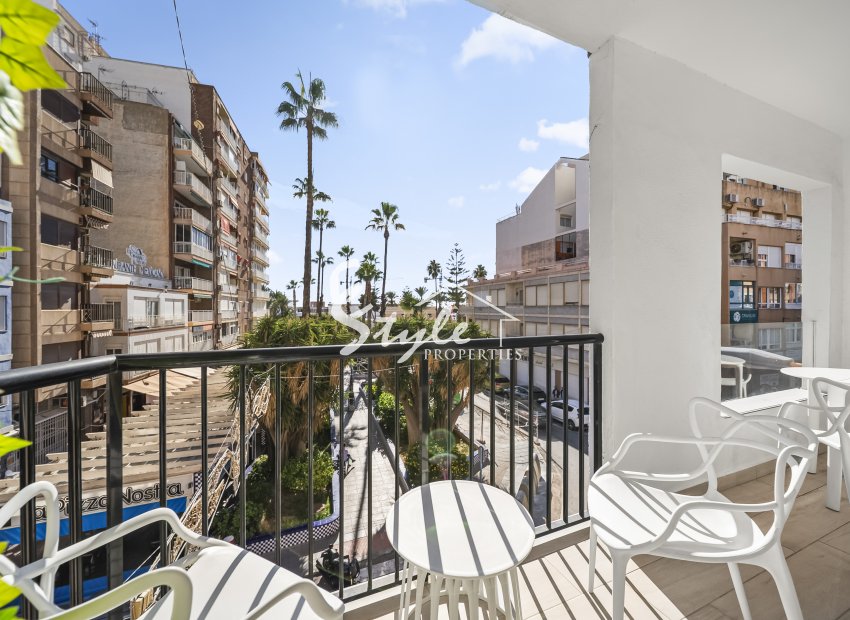 Resale - Apartamento - Torrevieja - Puerto