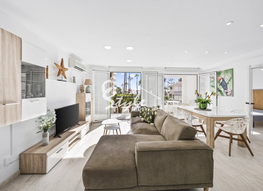 Resale - Apartamento - Torrevieja - Puerto