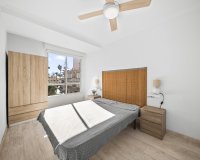 Resale - Apartamento - Torrevieja - Puerto