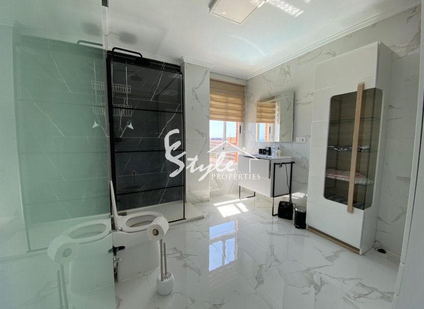 Resale - Apartamento - Torrevieja - Punta Prima