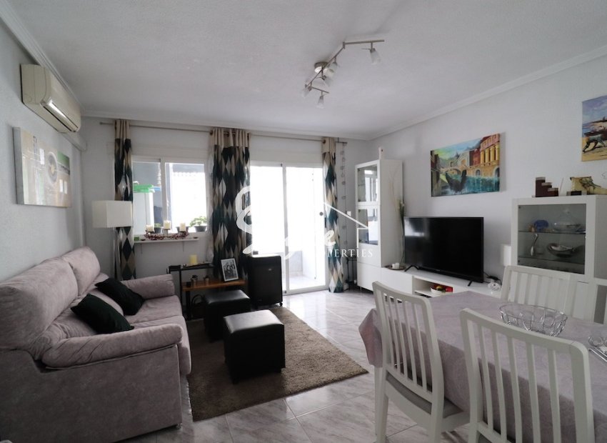 Resale - Apartamento - Torrevieja