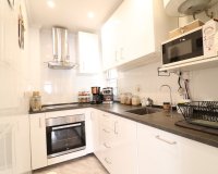 Resale - Apartamento - Torrevieja