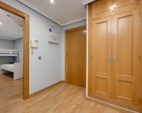 Resale - Apartamento - Torrevieja