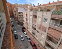 Resale - Apartamento - Torrevieja